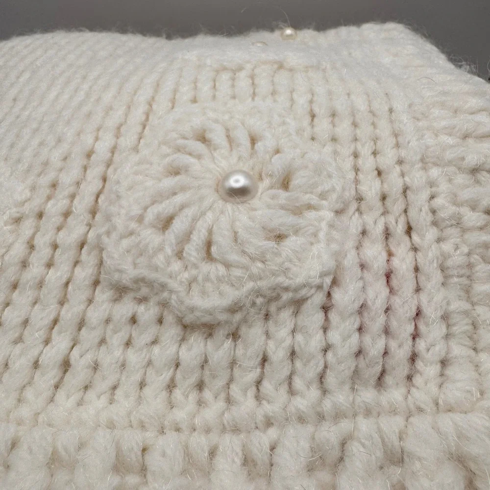 Hand Knit Cream Flower Pearl Baby Blanket‎ 52x52 Shimmery Yarn